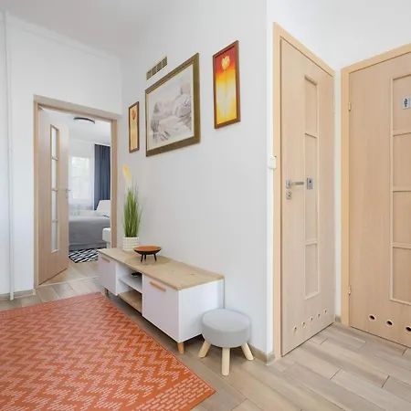 Apartment Smiala Comfy Pet-friendly By Renters