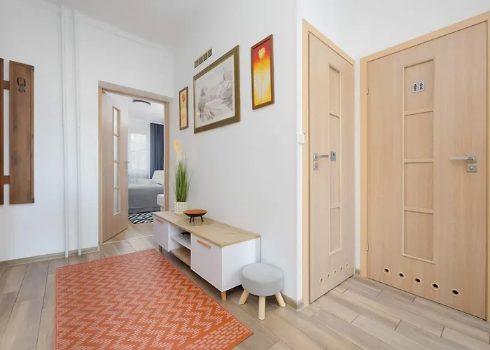 Apartment Smiala Comfy Pet-friendly By Renters